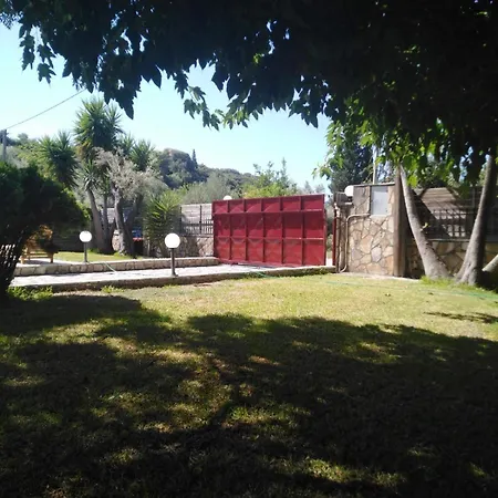 Red Villa Nidrí