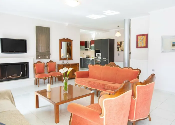 Red ヴィラ ニドリ